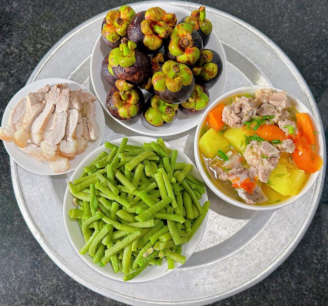 Cả nhà chồng thay phiên nhau nấu cơm cữ ngon cỡ nhà hàng cho bà đẻ: Mom này thắng đời 100-0 rồi!- Ảnh 6.