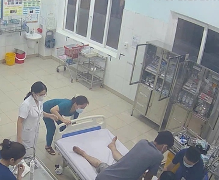 Cứu Người Đàn Ông Ngưng Tim Khi Một Mình Tới Khoa Cấp Cứu 1 Ban Sao Ngung Tim 1 08023940 1757818395844 17578183964531833848523