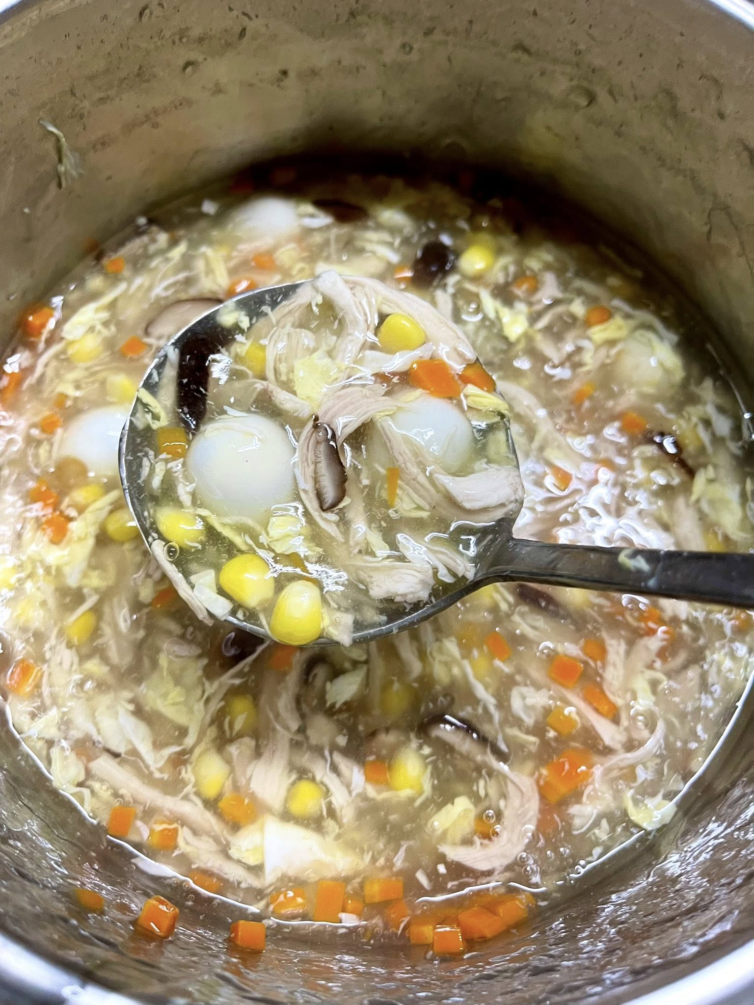 1 mom ở TP.HCM mỗi s&aacute;ng đều dậy sớm nấu ăn cho chồng con: Đ&atilde; chăm lại c&ograve;n kh&eacute;o, "c&ocirc; Tấm" thế n&agrave;y giờ chắc hơi hiếm c&oacute; kh&oacute; t&igrave;m- Ảnh 16.