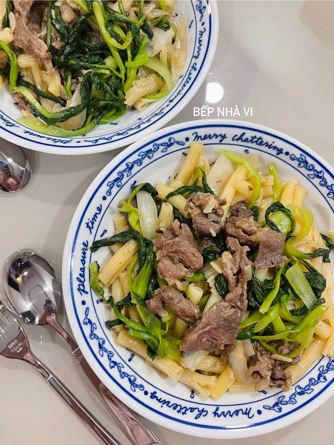 1 mom ở TP.HCM mỗi s&aacute;ng đều dậy sớm nấu ăn cho chồng con: Đ&atilde; chăm lại c&ograve;n kh&eacute;o, "c&ocirc; Tấm" thế n&agrave;y giờ chắc hơi hiếm c&oacute; kh&oacute; t&igrave;m- Ảnh 2.