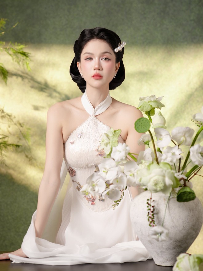 "Nữ hoàng nội y" Ngọc Trinh sao giờ lại thế này? - Ảnh 3. "Nữ hoàng nội y" Ngọc Trinh sao giờ lại thế này? - Ảnh 3.