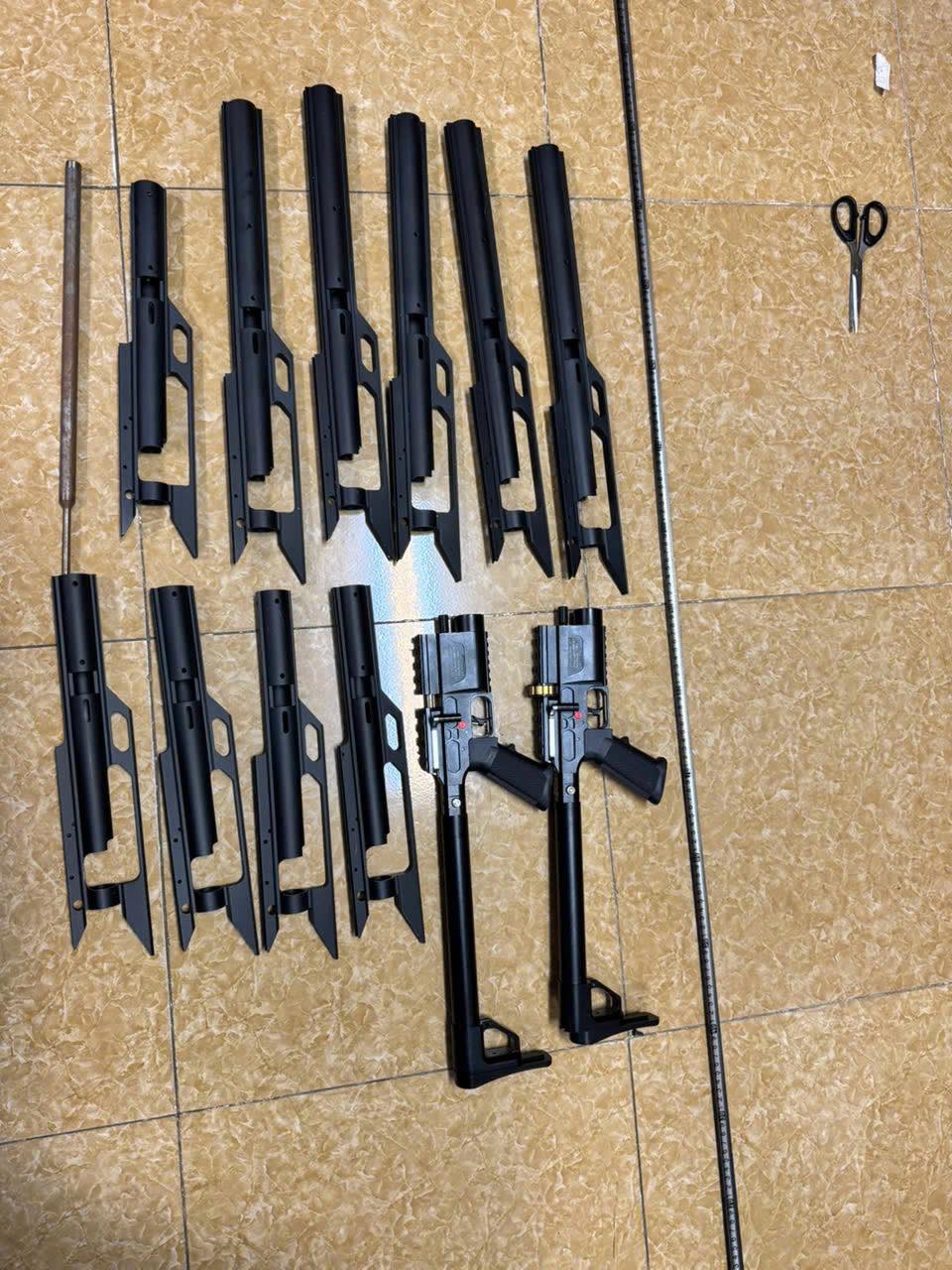 'Ông trùm' vũ khí quân dụng Ngô Quang Vỹ khai gì về 3.500 đơn hàng trái phép, thu lời hàng tỷ đồng? - Ảnh 8.