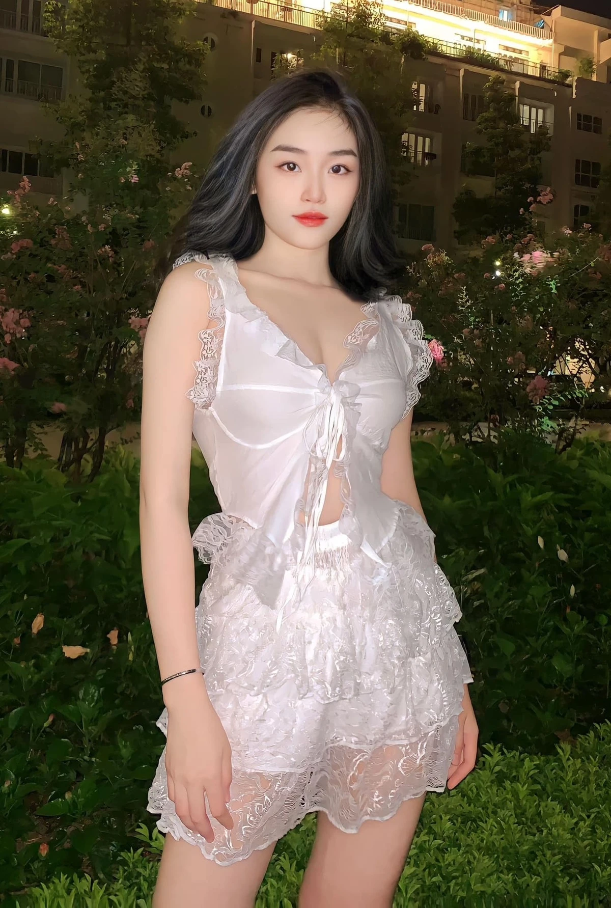 Tân hoa hậu Miss Grand Vietnam 2025: Ba phụ hồ, mẹ bán vé số, nhan sắc đời thường nổi bật - Ảnh 7.
