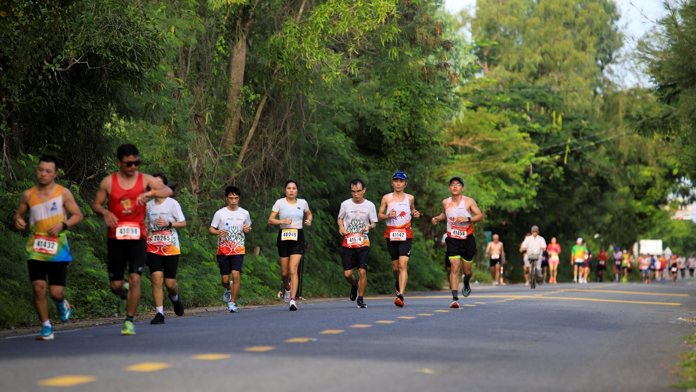 HDBank Green Marathon 2025 mùa thứ tư: Hành trình “xanh” sôi động và đầy mới mẻ - Ảnh 3. HDBank Green Marathon 2025 mùa thứ tư: Hành trình “xanh” sôi động và đầy mới mẻ - Ảnh 3.