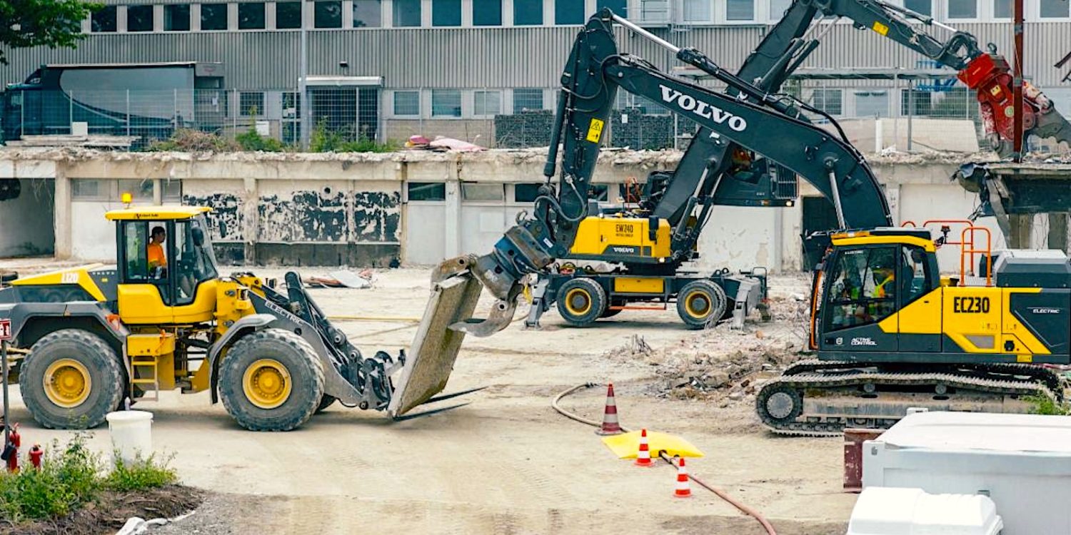 Công trường với 25.000 m3 vật liệu được san phẳng mà không tốn một giọt xăng: Thế giới chưa có tiền lệ- Ảnh 1. Công trường với 25.000 m3 vật liệu được san phẳng mà không tốn một giọt xăng: Thế giới chưa có tiền lệ- Ảnh 1.