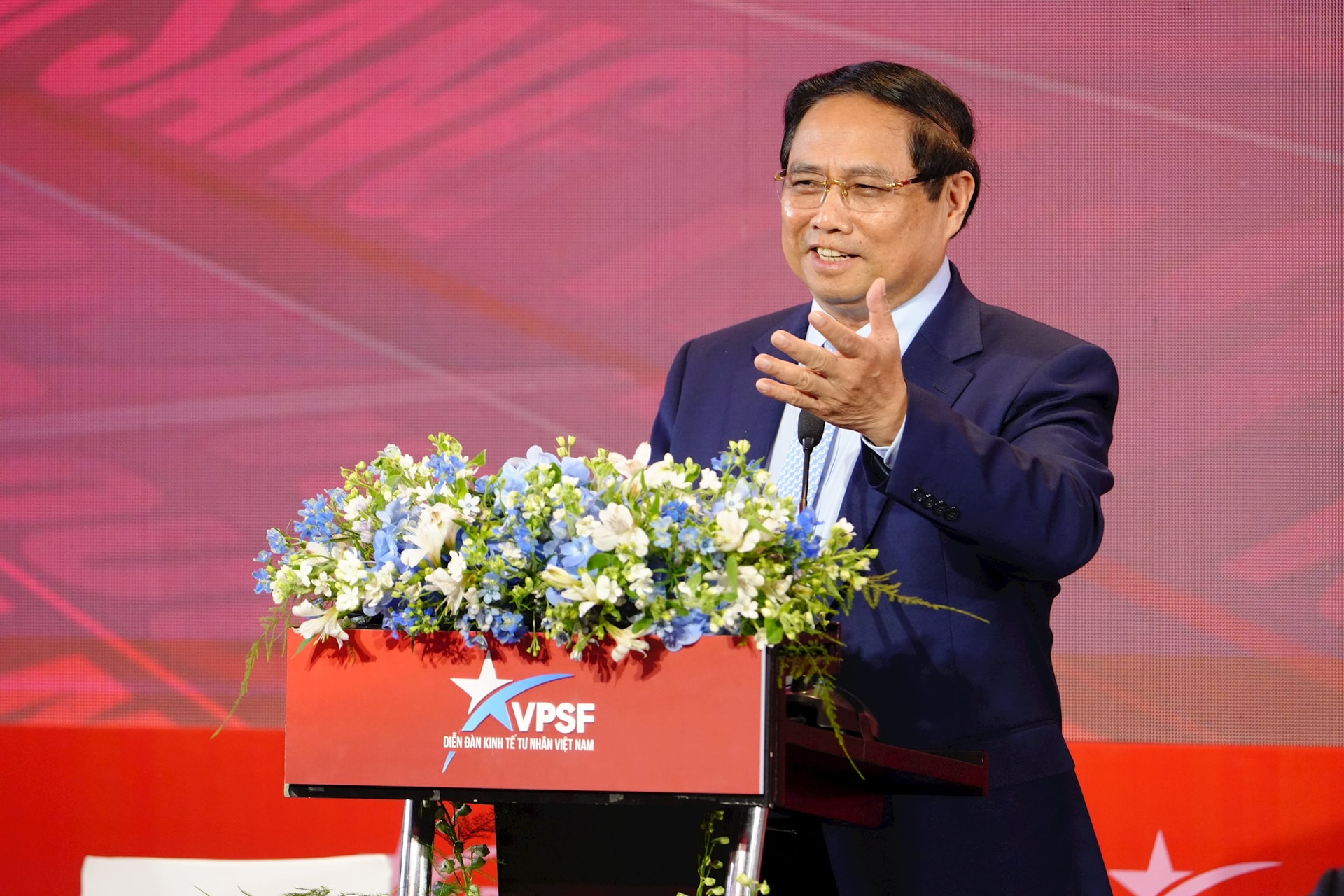 Thủ tướng khen vòm thép lớn nhất hành tinh do Đại Dũng thực hiện: Tốc độ thần tốc trong 10 tháng thay vì 2 năm, tôi rất tâm đắc và xúc động - Ảnh 1.