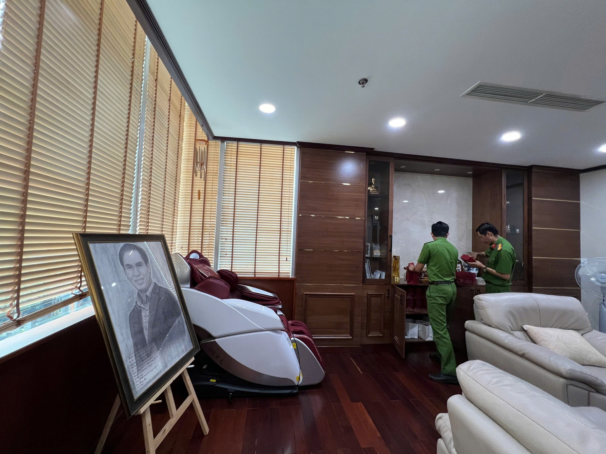 Đinh Trường Chinh v&agrave; vụ th&acirc;u t&oacute;m đất v&agrave;ng của Vinafood II: Tội phạm v&agrave; t&agrave;i sản khủng - Ảnh 3.