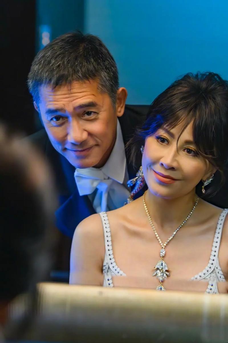 Lương Triều Vỹ không dám bỏ vợ vì "cái nết" của Lưu Gia Linh- Ảnh 2. Lương Triều Vỹ không dám bỏ vợ vì "cái nết" của Lưu Gia Linh- Ảnh 2.