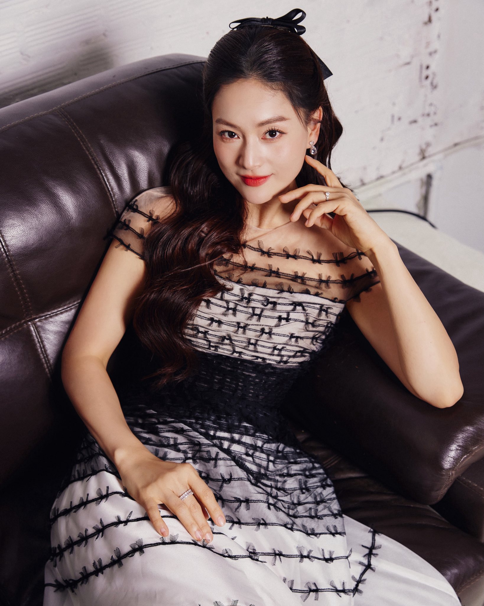 Lan Phương chia sẻ nỗi niềm ngày ra toà ly hôn với chồng Tây và lí do phải địu con đi cùng- Ảnh 3. Lan Phương chia sẻ nỗi niềm ngày ra toà ly hôn với chồng Tây và lí do phải địu con đi cùng- Ảnh 3.