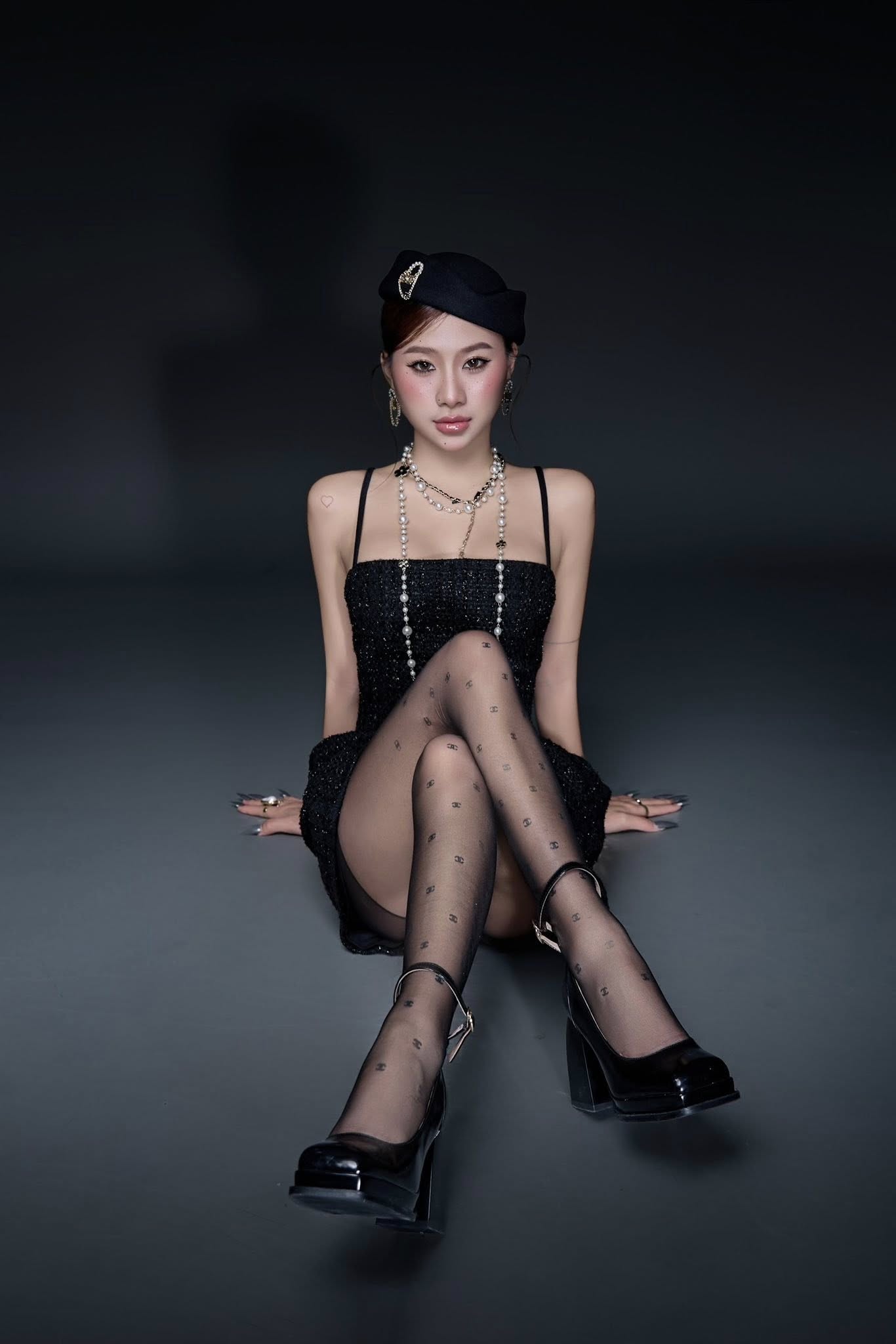 Người "chống lưng" cho Louis Phạm trở lại mạnh mẽ sau loạt drama - Ảnh 7. Người "chống lưng" cho Louis Phạm trở lại mạnh mẽ sau loạt drama - Ảnh 7.