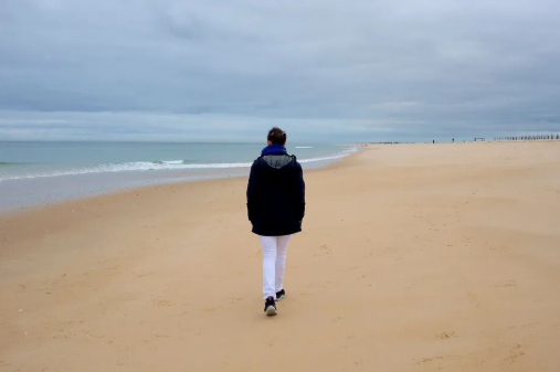 Sự thật trái ngược trong xã hội: Người nghèo mất trắng, người giàu tài sản nhân 3 - Ảnh 1. Sự thật trái ngược trong xã hội: Người nghèo mất trắng, người giàu tài sản nhân 3 - Ảnh 1.