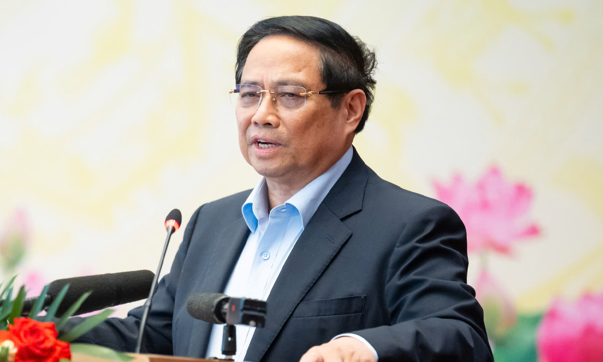 Thủ tướng yêu cầu thu hẹp chênh lệch giữa giá vàng quốc tế và trong nước - Ảnh 1.