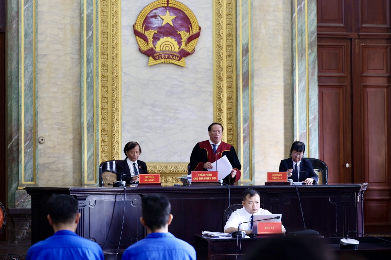 Chủ tịch Asanzo Phạm Văn Tam bị phạt hơn 2 tỉ đồng và án tù- Ảnh 1.