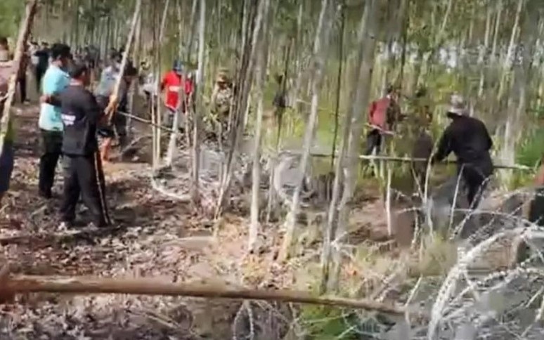 Đụng độ đẫm khói cay ở biên giới, nhiều người bị thương: Thái Lan ra 'tối hậu thư' 30 ngày cho Campuchia - Ảnh 1.