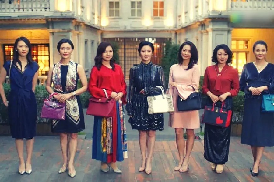 Bức ảnh khiến phim Việt giờ vàng bị chê cười - Ảnh 2.
