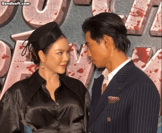 Bắt gặp Lý Nhã Kỳ sánh đôi bên trai trẻ kém 8 tuổi, nhưng ánh mắt khác lạ mới là điều khiến netizen xôn xao- Ảnh 2.