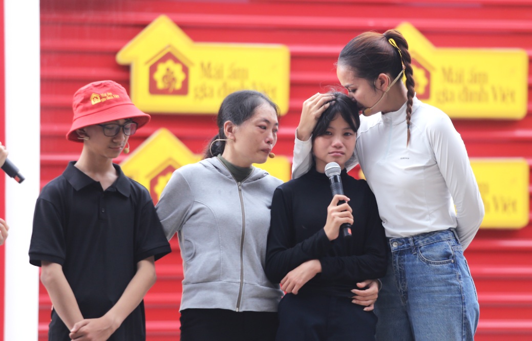 Lâm Hùng gặp sự cố: "Không sao, có máu là có tiền"- Ảnh 3.