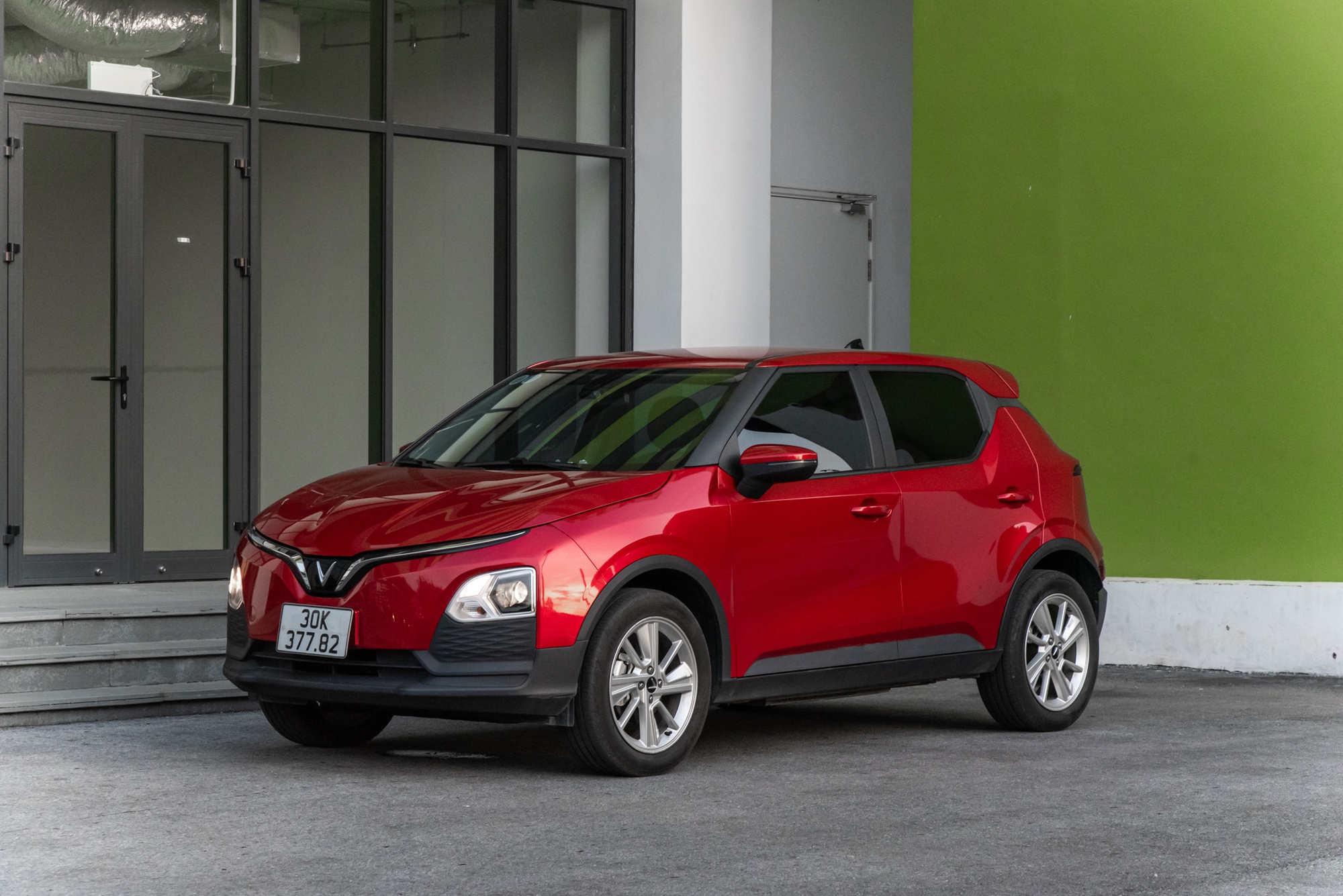 VF 5 bị Xpander &lsquo;k&egrave;m 1-1&rsquo;, VF 3 &aacute;p đảo CX-5 v&agrave; loạt xe nắm nhiều đề cử nhất tại CCA 2025!- Ảnh 4.