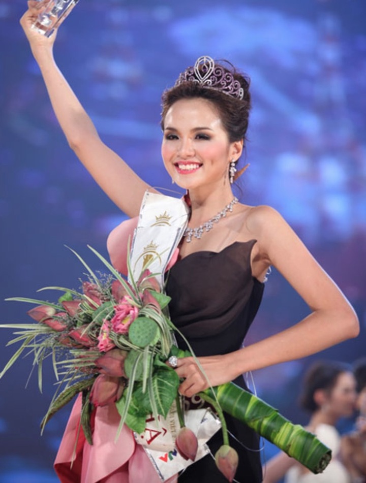 Hoa hậu Việt trước khi đăng quang: Người phục vụ nhà hàng, người làm osin - Ảnh 5.