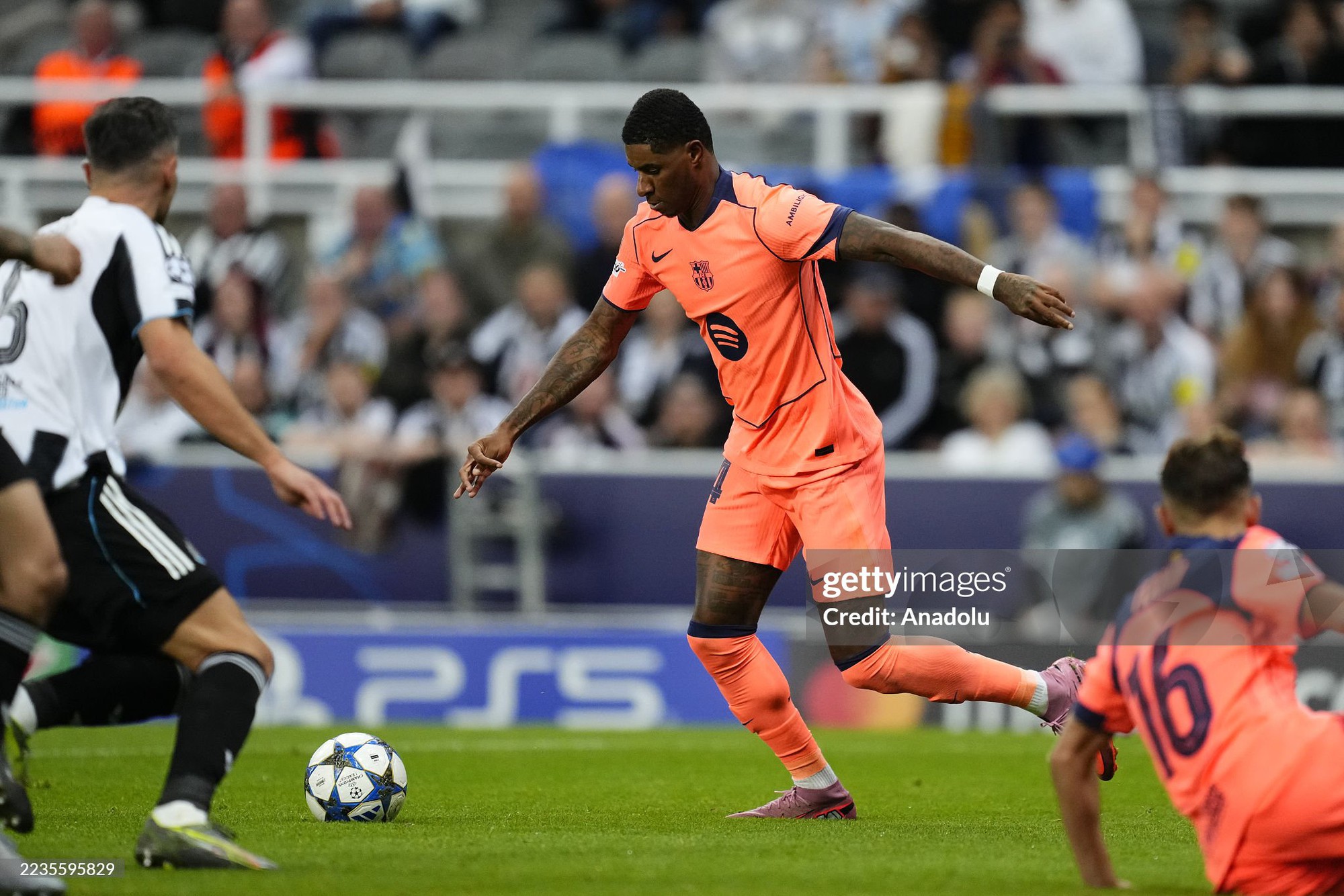 Marcus Rashford tỏa sáng không ngờ, Man Utd thấy mà thèm? - Ảnh 1.
