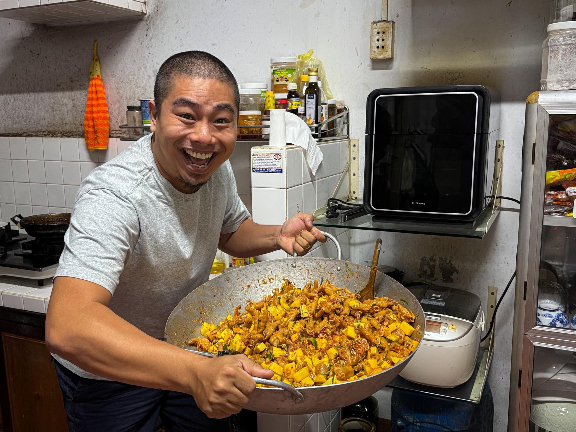 TikToker/ YouTuber Giao Heo đột ngột qua đời ở tuổi 33- Ảnh 6. TikToker/ YouTuber Giao Heo đột ngột qua đời ở tuổi 33- Ảnh 6.