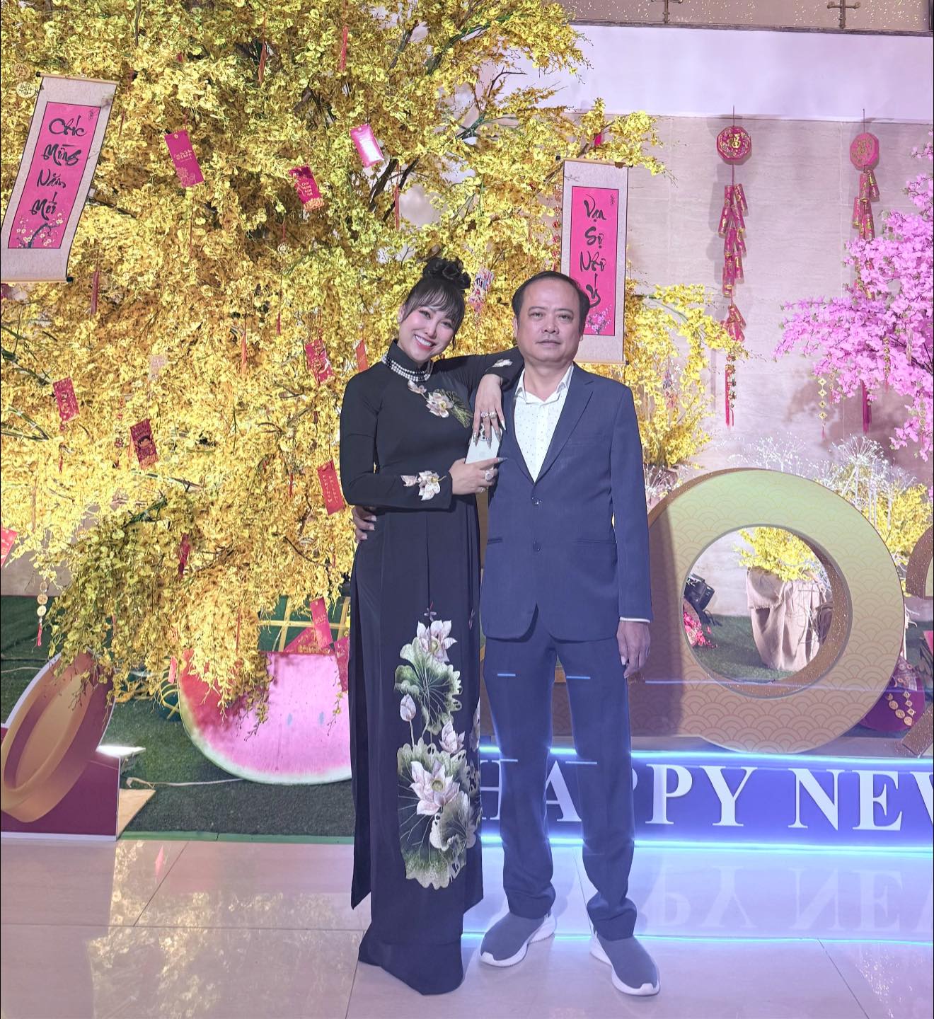 Nữ nghệ sĩ sắp lấy chồng lần 3: Là phó viện trưởng, mẹ đơn thân U45 vẫn được đại gia yêu say đắm - Ảnh 6.