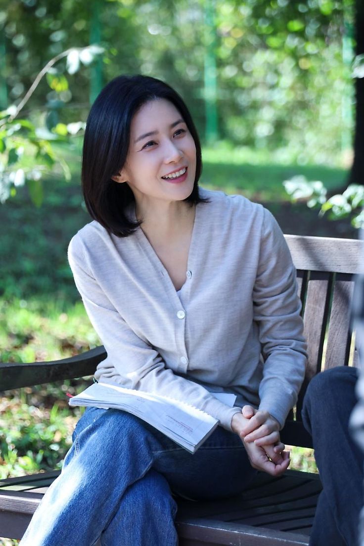 3 dấu hiệu cho thấy tuổi già viên mãn: Ai có đủ thì định sẵn sẽ hưởng phúc cuối đời- Ảnh 1. 3 dấu hiệu cho thấy tuổi già viên mãn: Ai có đủ thì định sẵn sẽ hưởng phúc cuối đời- Ảnh 1.