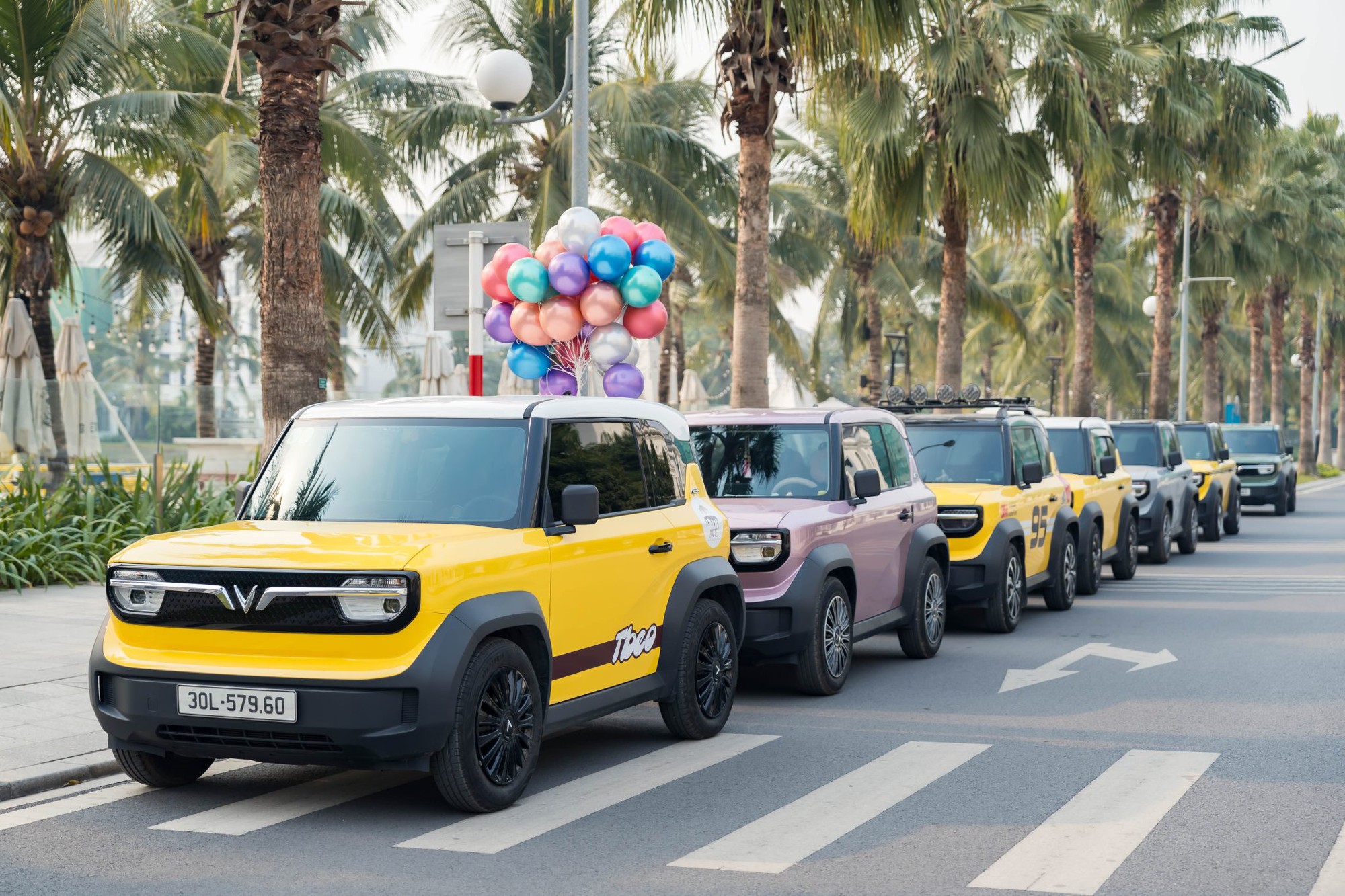 Xe GenZ của năm: Fan VinFast ồ ạt bầu VF 3 nhưng kết quả có thể đảo chiều!- Ảnh 2. Xe GenZ của năm: Fan VinFast ồ ạt bầu VF 3 nhưng kết quả có thể đảo chiều!- Ảnh 2.