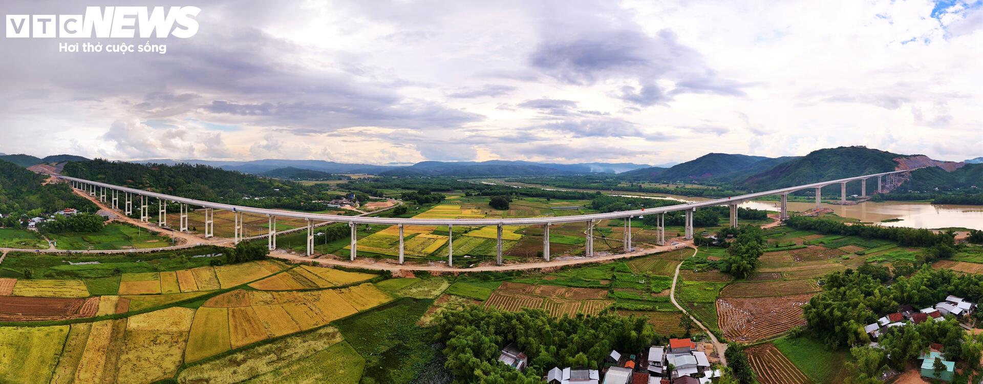 Cầu Kỳ Lộ - cây cầu dài nhất cao tốc Bắc - Nam phía đông có gì đặc biệt? - Ảnh 5.