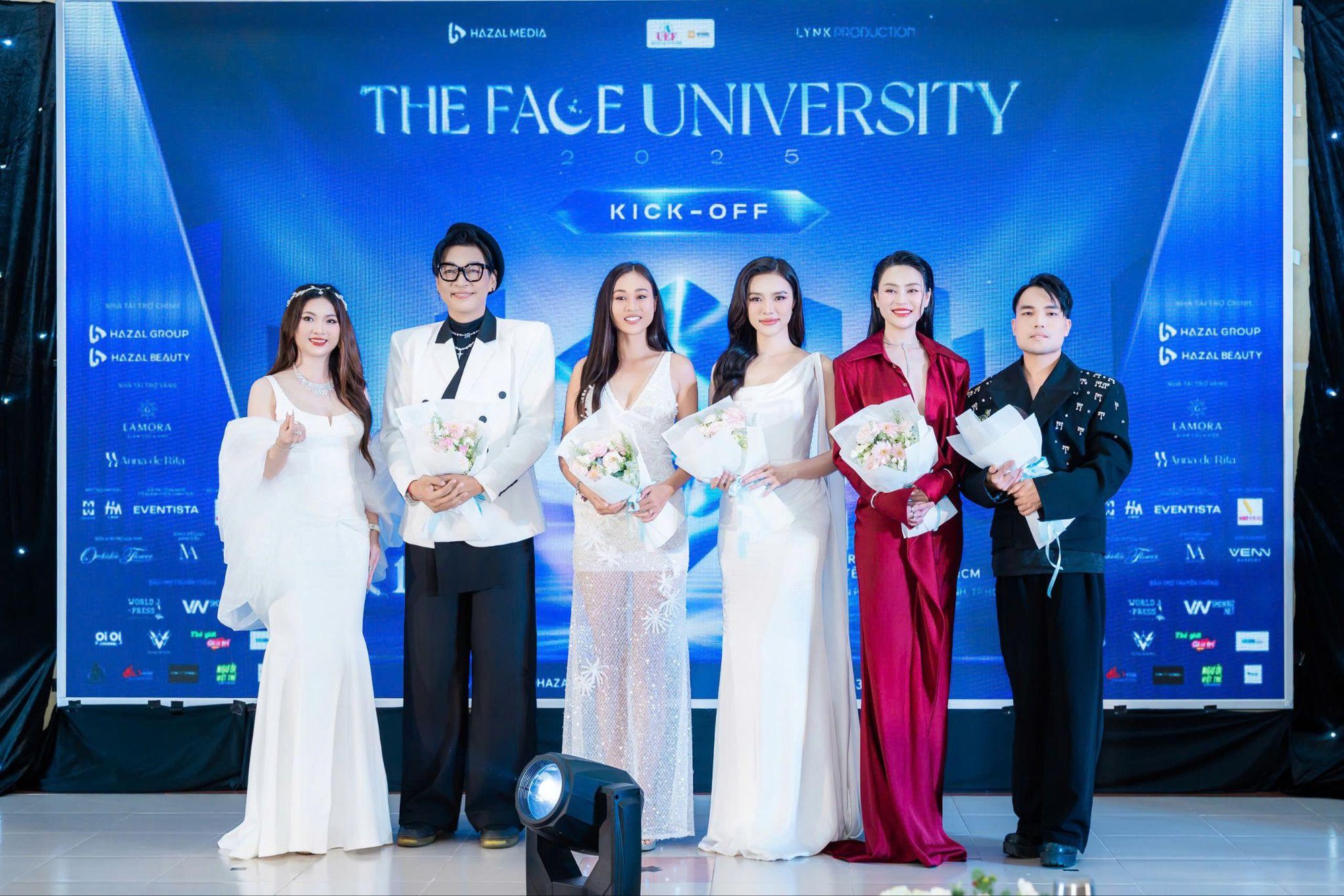 Dàn hoa, á hậu làm huấn luyện viên The Face University mùa 2 - Ảnh 1.