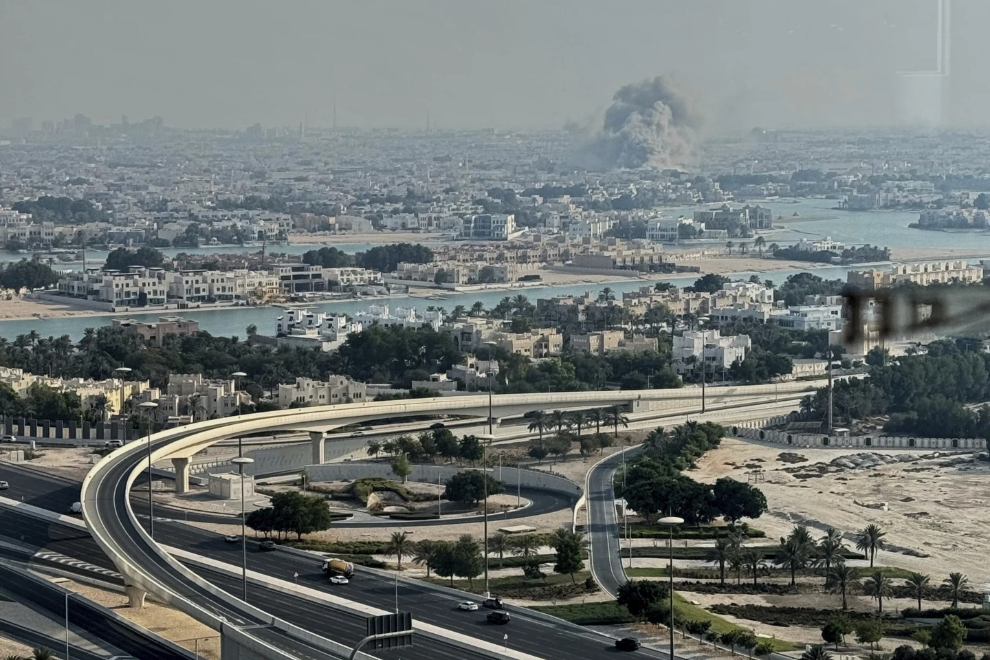 Israel sử dụng chiến thuật không kích đặc biệt vào Qatar, Mỹ không ngăn được- Ảnh 1.