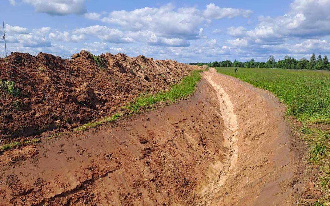 Ph&aacute;o đ&agrave;i mới trỗi dậy dọc bi&ecirc;n giới Nga - Ảnh 1.