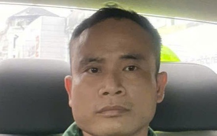 Bắt kẻ dùng súng tự chế bắn anh trai, cầm hung khí tấn công công an- Ảnh 2. Bắt đối tượng truy nã Trịnh Minh Trường sinh năm 1987