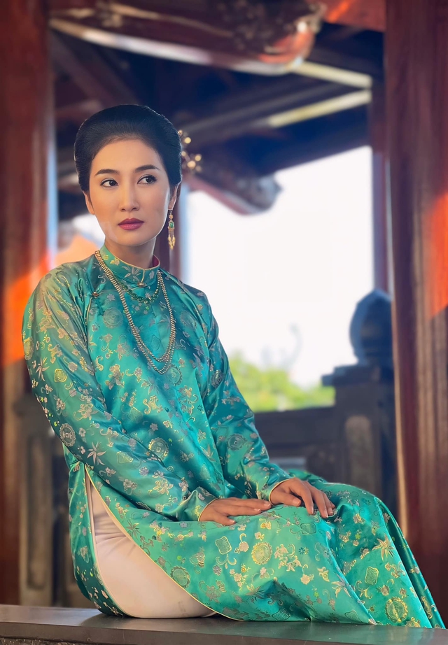 Nhan sắc tuổi 41 trẻ đẹp như đôi mươi của "nữ hoàng phim xưa Việt" yêu bạn trai kém 10 tuổi- Ảnh 1.