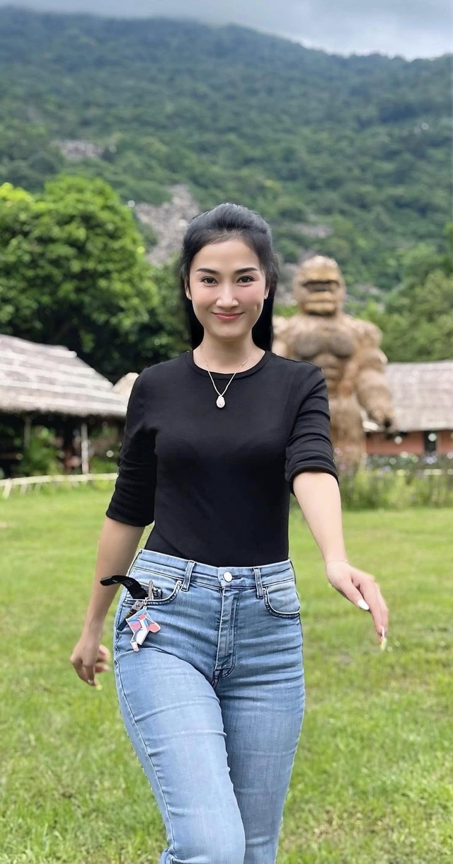 Nhan sắc tuổi 41 trẻ đẹp như đôi mươi của "nữ hoàng phim xưa Việt" yêu bạn trai kém 10 tuổi- Ảnh 10.