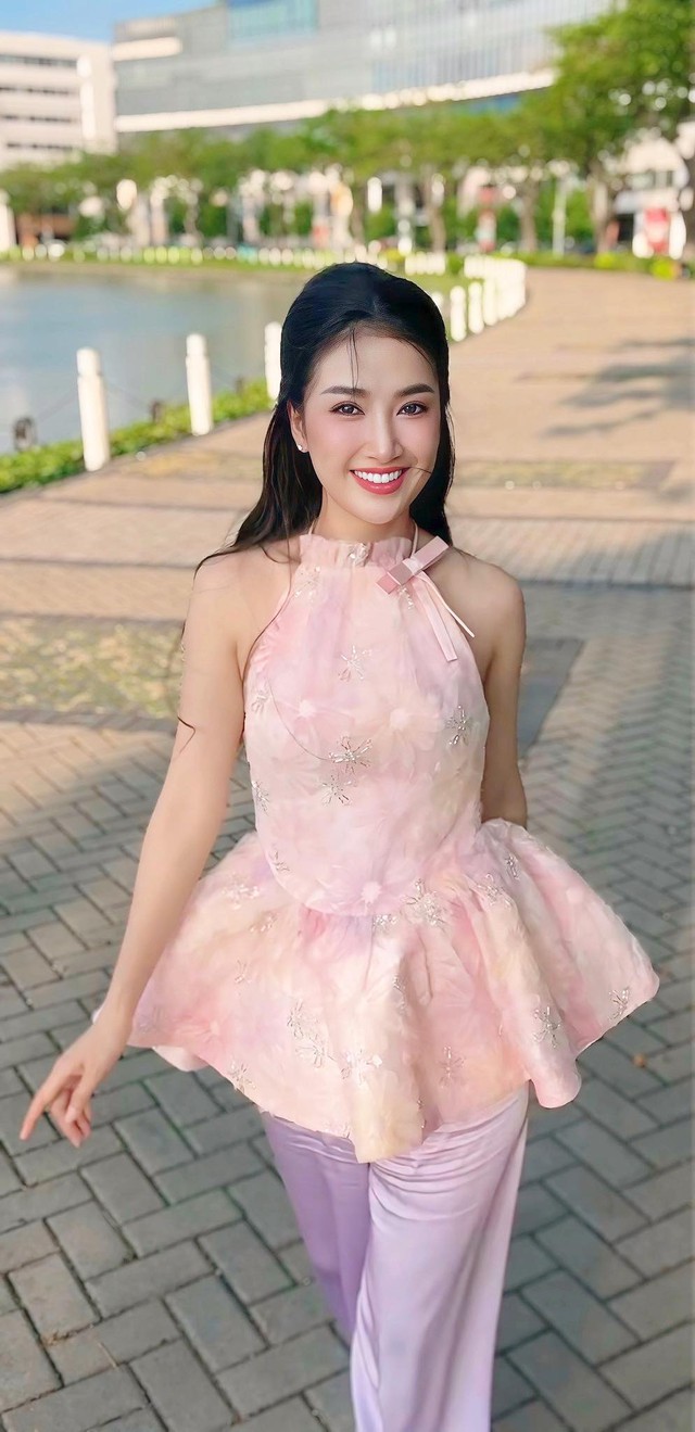 Nhan sắc tuổi 41 trẻ đẹp như đôi mươi của "nữ hoàng phim xưa Việt" yêu bạn trai kém 10 tuổi- Ảnh 6.