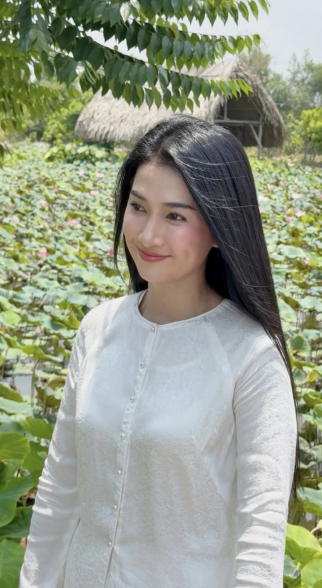 Nhan sắc tuổi 41 trẻ đẹp như đôi mươi của "nữ hoàng phim xưa Việt" yêu bạn trai kém 10 tuổi- Ảnh 5.