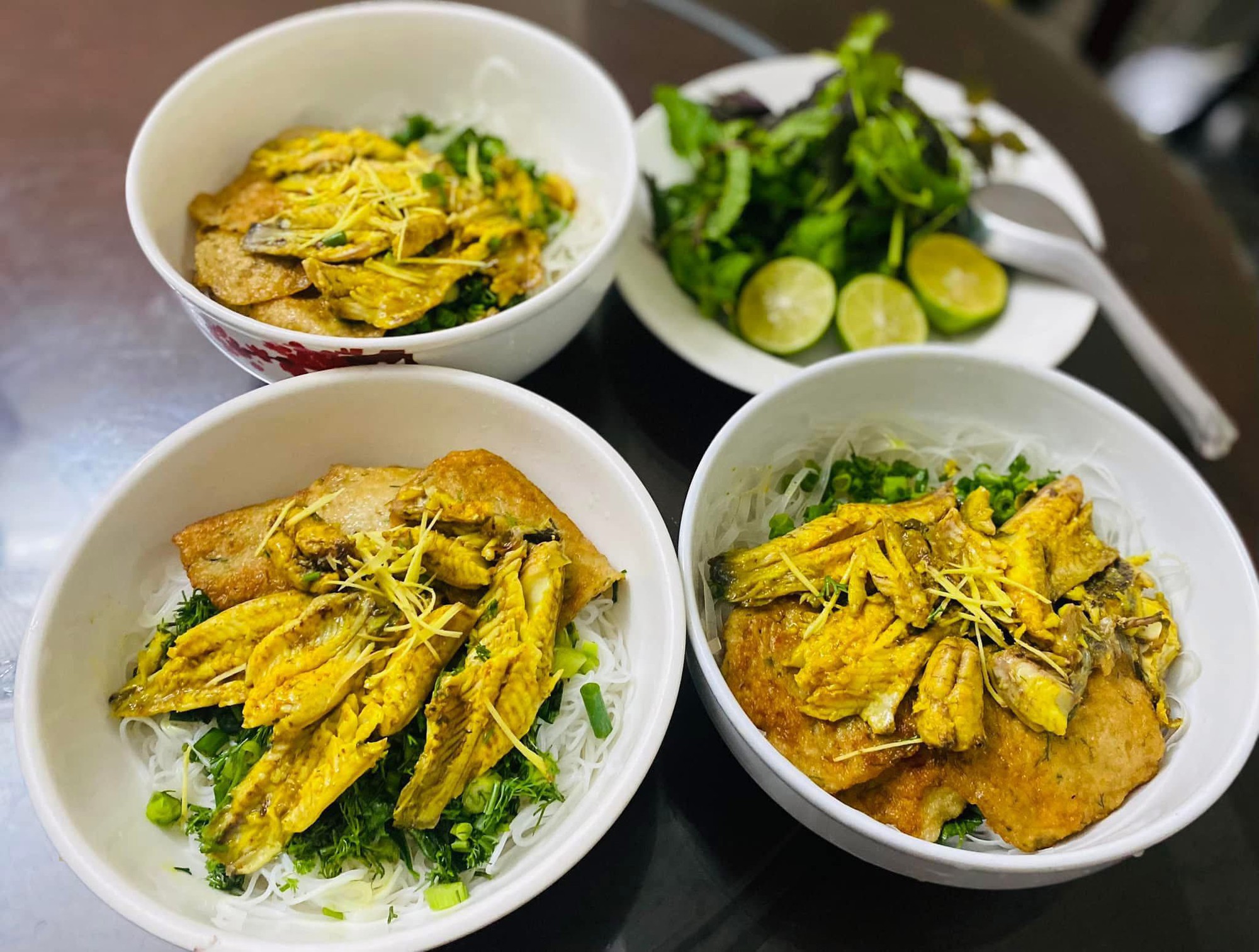 Mỗi ng&agrave;y một m&oacute;n kh&ocirc;ng ng&agrave;y n&agrave;o tr&ugrave;ng, mẹ 4 con nấu ăn ở nh&agrave; cỡ n&agrave;y bảo sao đi qu&aacute;n n&agrave;o con cũng k&ecirc;u "kh&ocirc;ng ngon bằng mẹ l&agrave;m"- Ảnh 3.