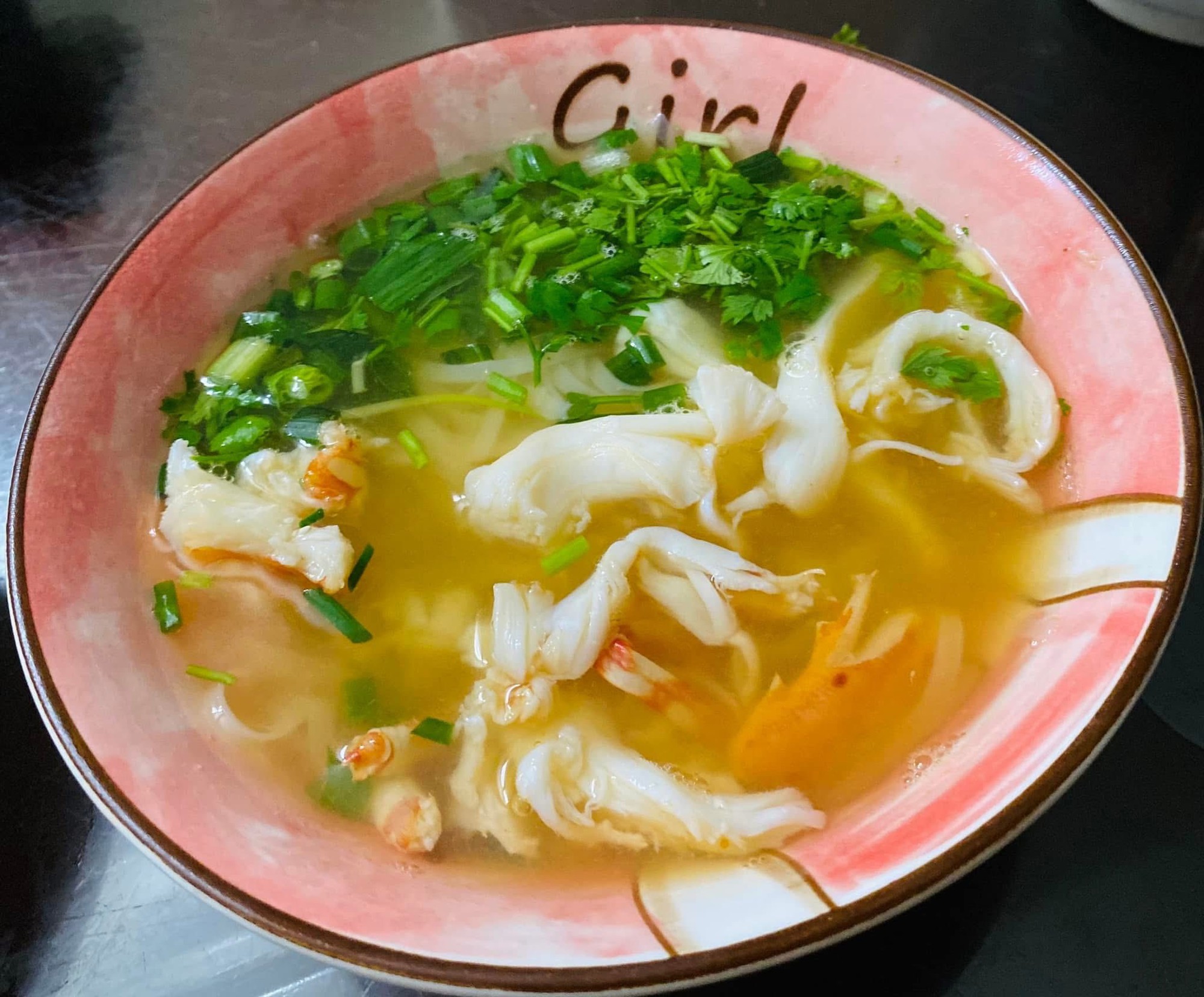 Mỗi ng&agrave;y một m&oacute;n kh&ocirc;ng ng&agrave;y n&agrave;o tr&ugrave;ng, mẹ 4 con nấu ăn ở nh&agrave; cỡ n&agrave;y bảo sao đi qu&aacute;n n&agrave;o con cũng k&ecirc;u "kh&ocirc;ng ngon bằng mẹ l&agrave;m"- Ảnh 17.