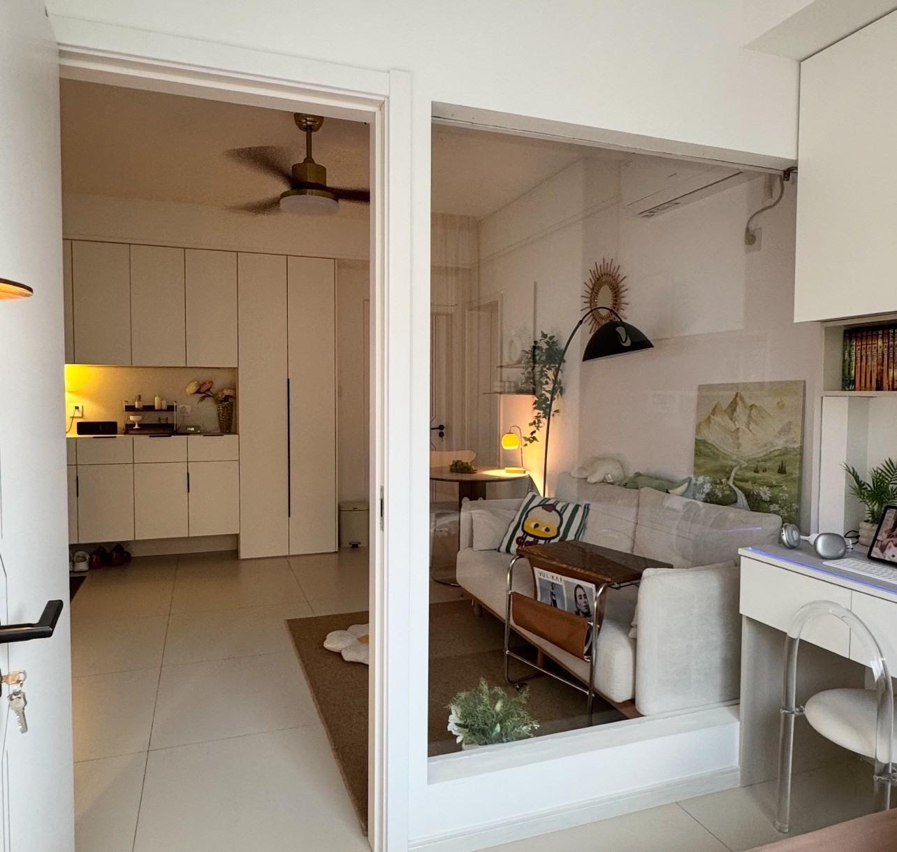 Ngắm căn hộ g&acirc;y sốt của nữ tiếp vi&ecirc;n h&agrave;ng kh&ocirc;ng: Xinh như mộng, nh&igrave;n g&oacute;c n&agrave;o cũng thấy "chữa l&agrave;nh"- Ảnh 1.