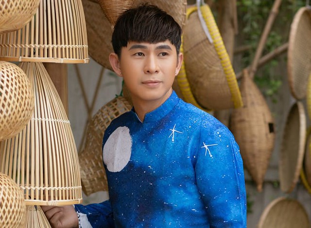 "Ông vua miền Tây" từng đem bao tải đi đựng tiền cát-xê, điêu đứng vì tài sản tiêu tan do chơi chứng khoán - Ảnh 2.