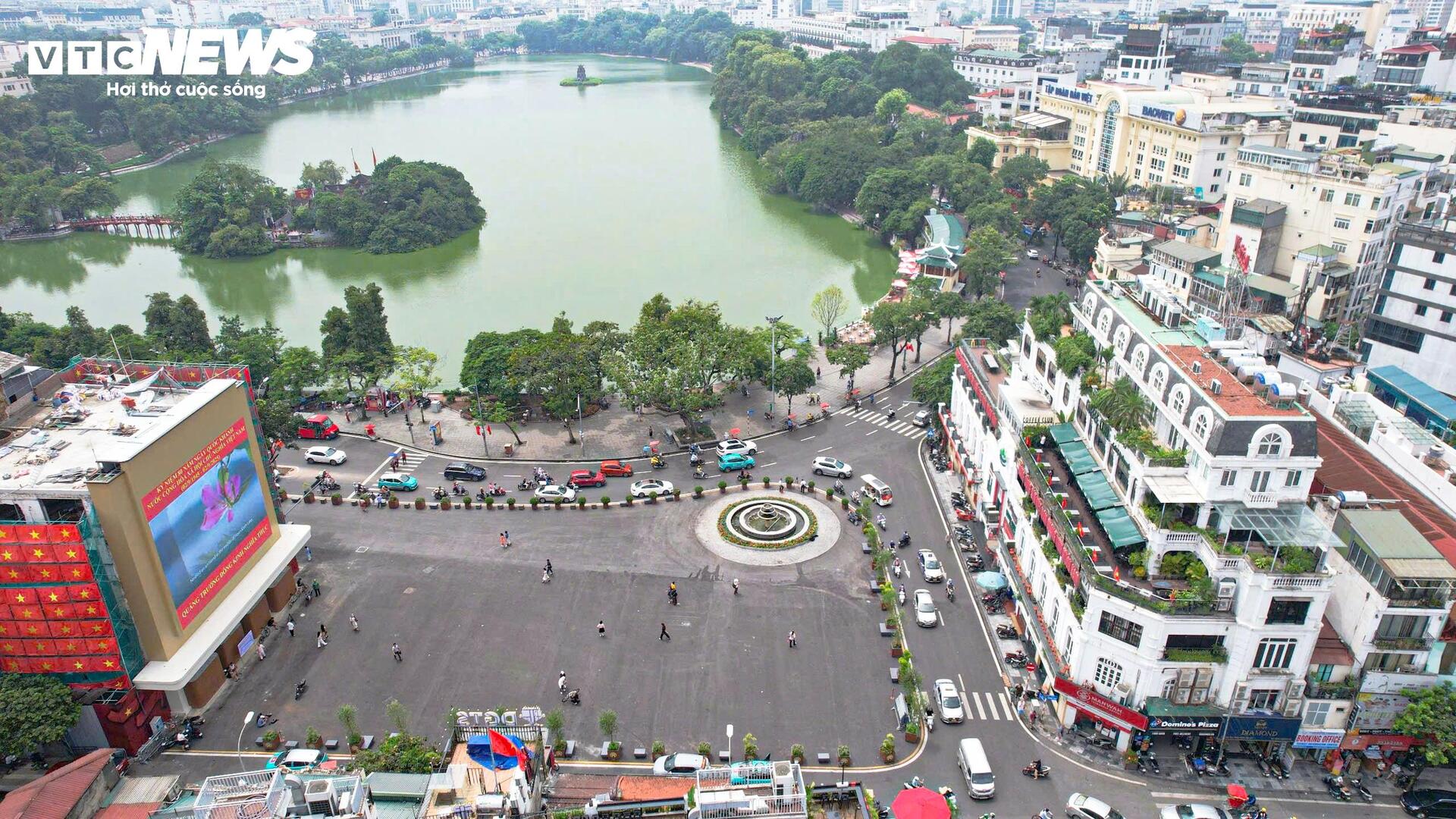 Cận cảnh 59 công trình trên đất vàng Hồ Gươm sắp di dời để xây quảng trường - Ảnh 19. Cận cảnh 59 công trình trên đất vàng Hồ Gươm sắp di dời để xây quảng trường - Ảnh 19.