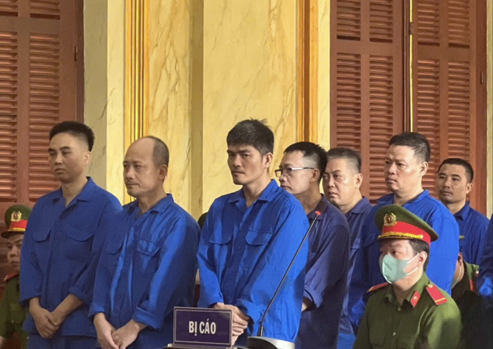 Buôn lậu 113kg vàng trị giá 252 tỷ đồng: 14 Bị cáo bị tuyên án - Ảnh 1.