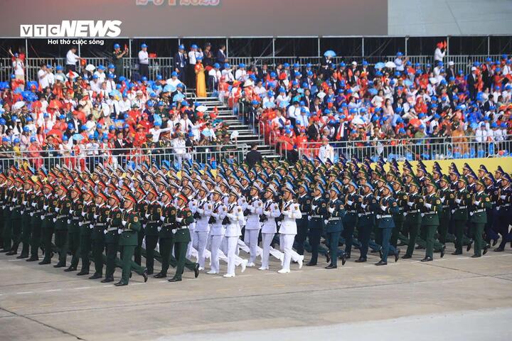 Hùng tráng Lễ diễu binh, diễu hành kỷ niệm 80 năm Quốc khánh 2/9 - Ảnh 29.
