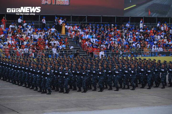 Hùng tráng Lễ diễu binh, diễu hành kỷ niệm 80 năm Quốc khánh 2/9 - Ảnh 30.