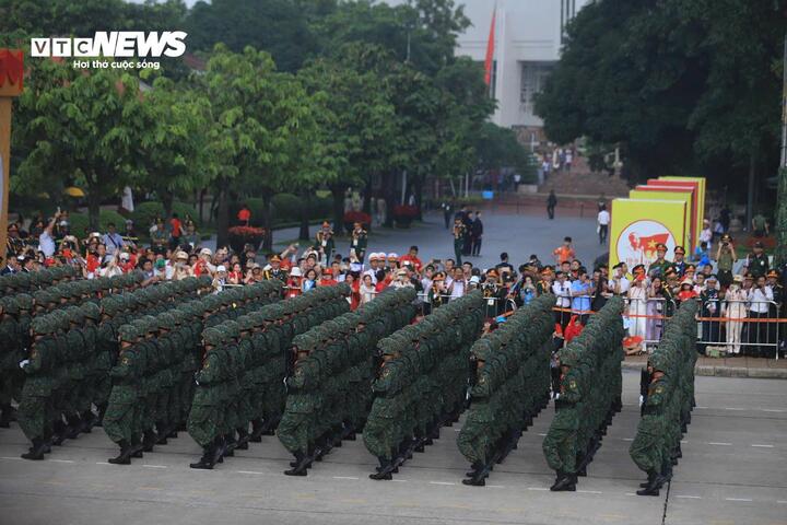 Hùng tráng Lễ diễu binh, diễu hành kỷ niệm 80 năm Quốc khánh 2/9 - Ảnh 31.
