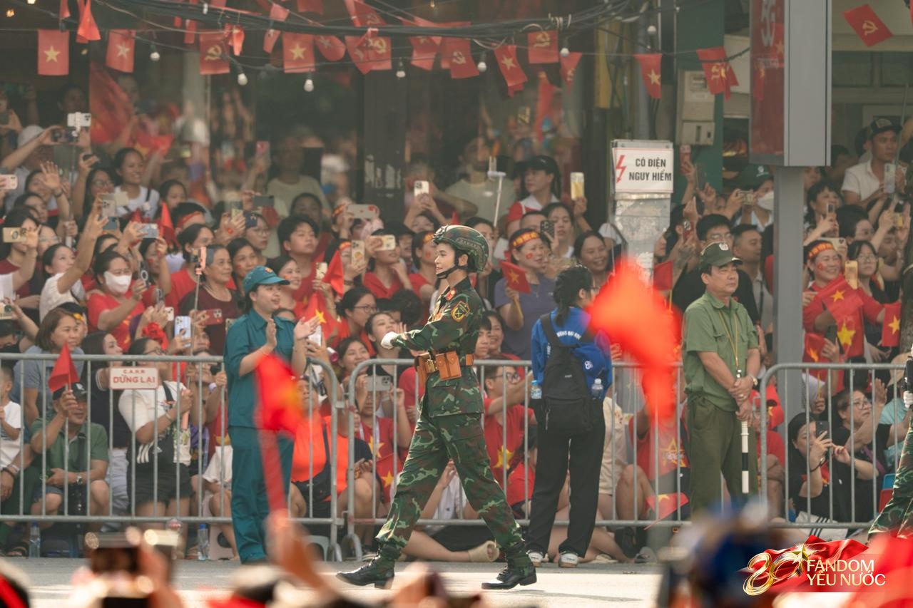 Ngày đẹp nhất là ngày 2/9: Các khối diễu binh diễu hành toả ra khắp Thủ đô trong nắng mùa thu rực rỡ- Ảnh 8.