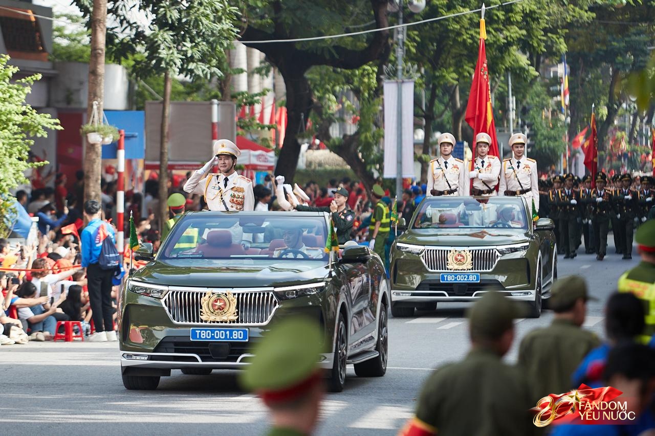 Tạm biệt A80: Các khối diễu binh, diễu hành tỏa khắp các tuyến phố Thủ đô, hòa chung niềm vui với người dân- Ảnh 39.