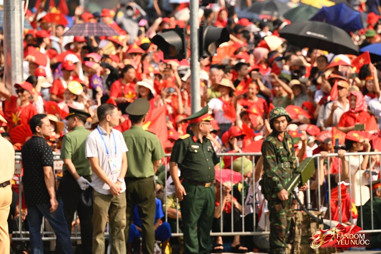  Lễ diễu binh diễu hành kỷ niệm 80 năm Quốc khánh chính thức bắt đầu- Ảnh 2.