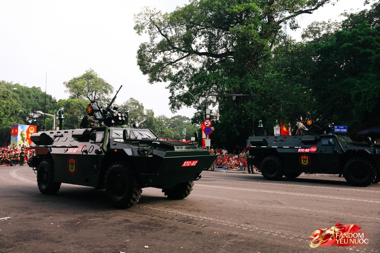 Tạm biệt A80: Các khối diễu binh, diễu hành tỏa khắp các tuyến phố Thủ đô, hòa chung niềm vui với người dân- Ảnh 22.